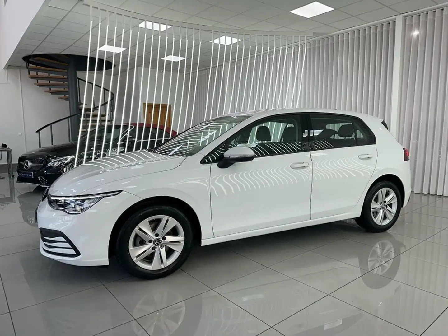Volkswagen Golf 2.0TDI Life 85kW Blanco - 2