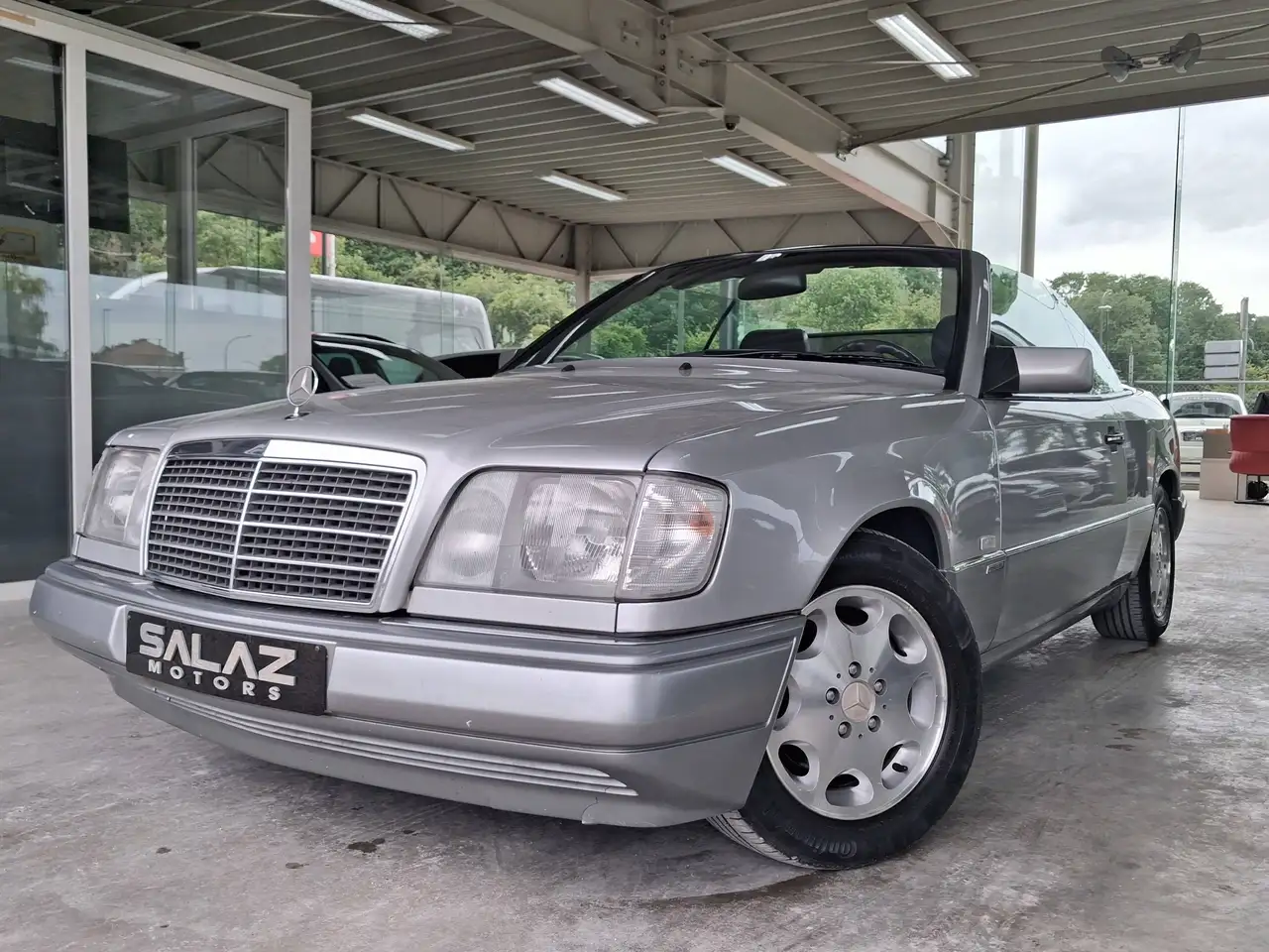 Mercedes-Benz E 220 Sportline 952/ETAT SHOW ROOM / UN VRAI COLLECTOR/DEPOT VENTE, foto 2