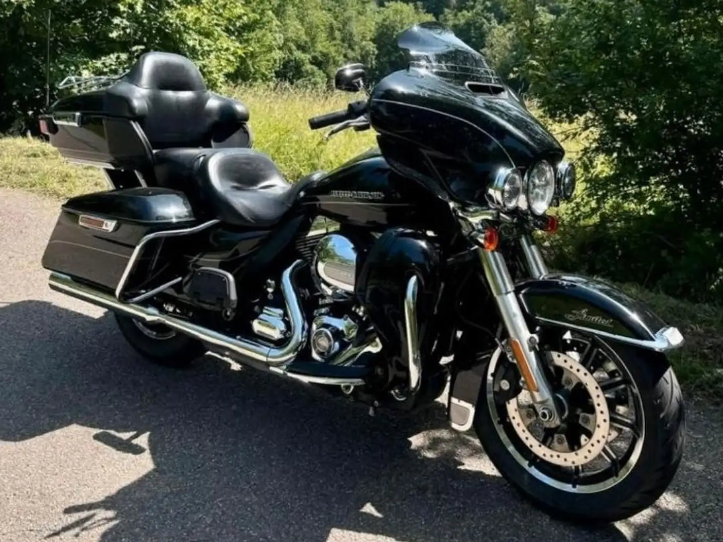 Harley-Davidson Ultra Limited E-Glide Černá - 1