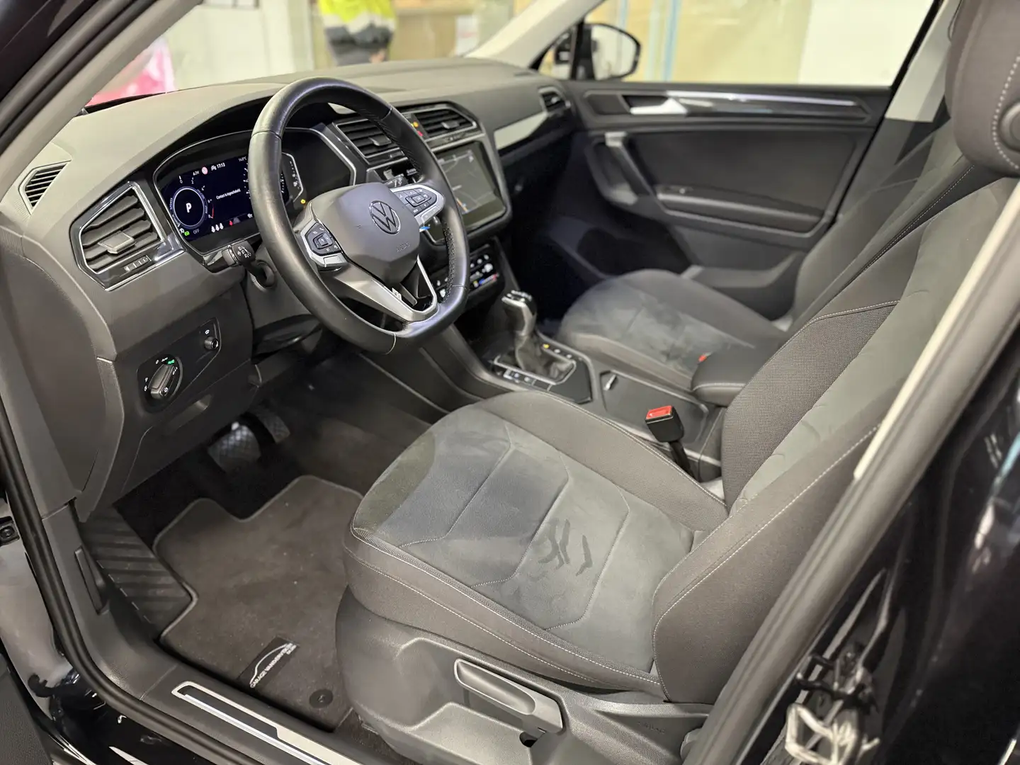 Volkswagen Tiguan Tiguan 1.4 eHybrid OPF DSG Elegance * Trekhaak * Noir - 2
