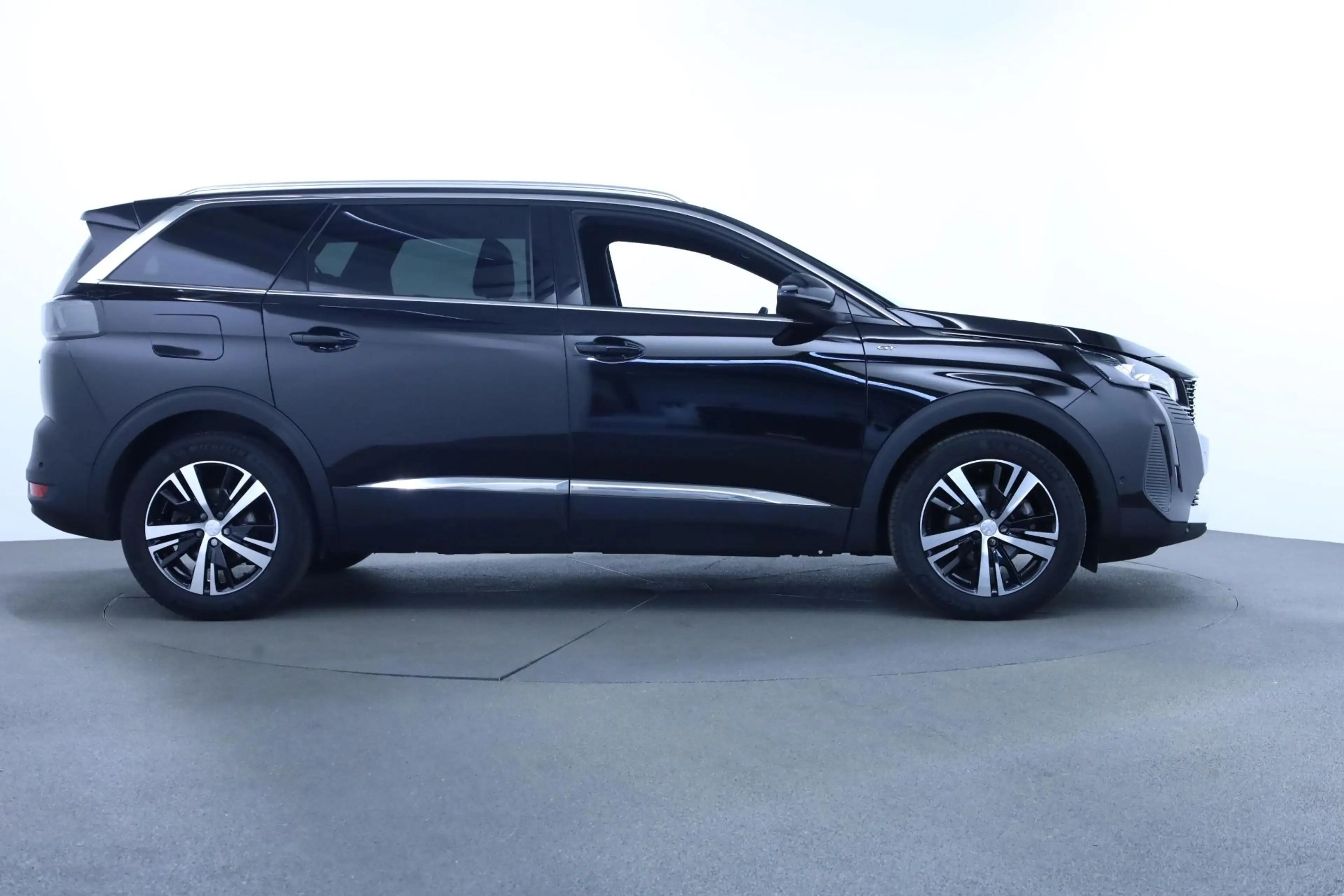 Peugeot 5008 PureTech 130 EAT8 GT AHK Aut. NP 52.764.- — photo 5