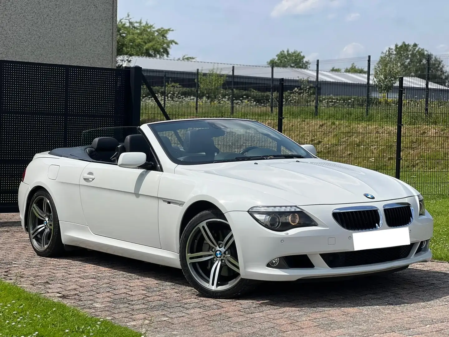 BMW 635 Cabriolet dA Pack-M LCI - 2