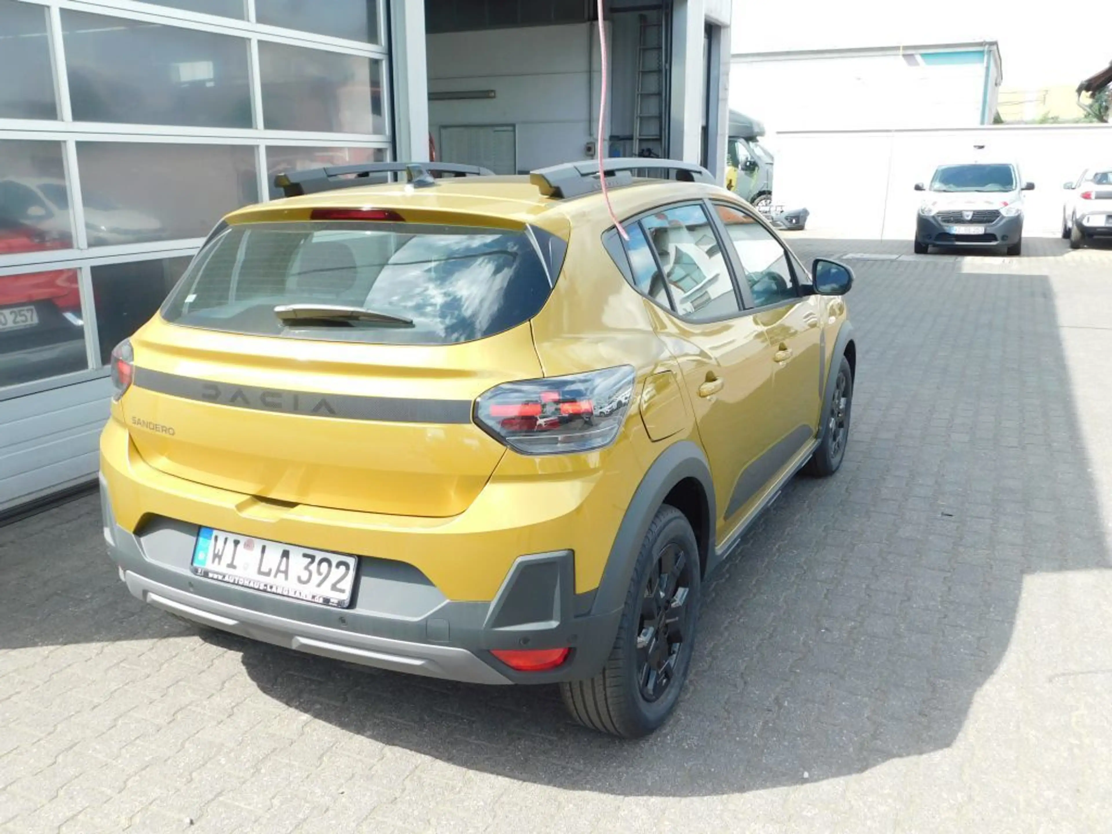 Dacia Sandero III Stepway Extreme TCe 110 — photo 3