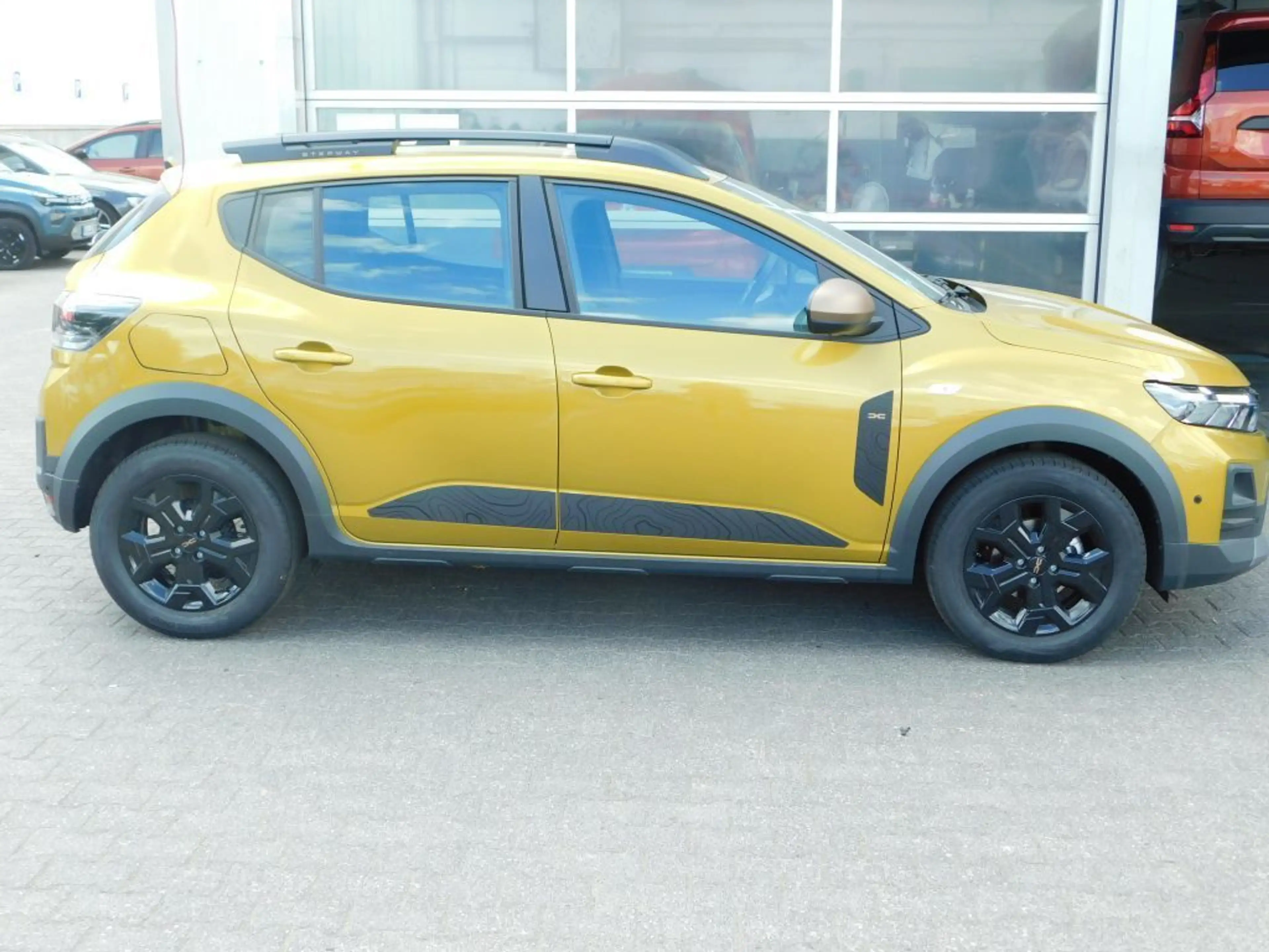 Dacia Sandero III Stepway Extreme TCe 110 — photo 2