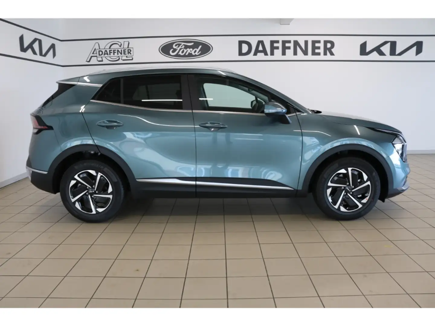 Kia Sportage Vision 1.6 MHEV Kamera Tempomat LED Gris - 2