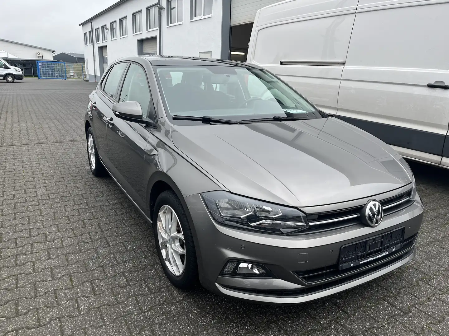 Volkswagen Polo Comfortline 1.0 Benzin, EURO6, Alu Grau - 2