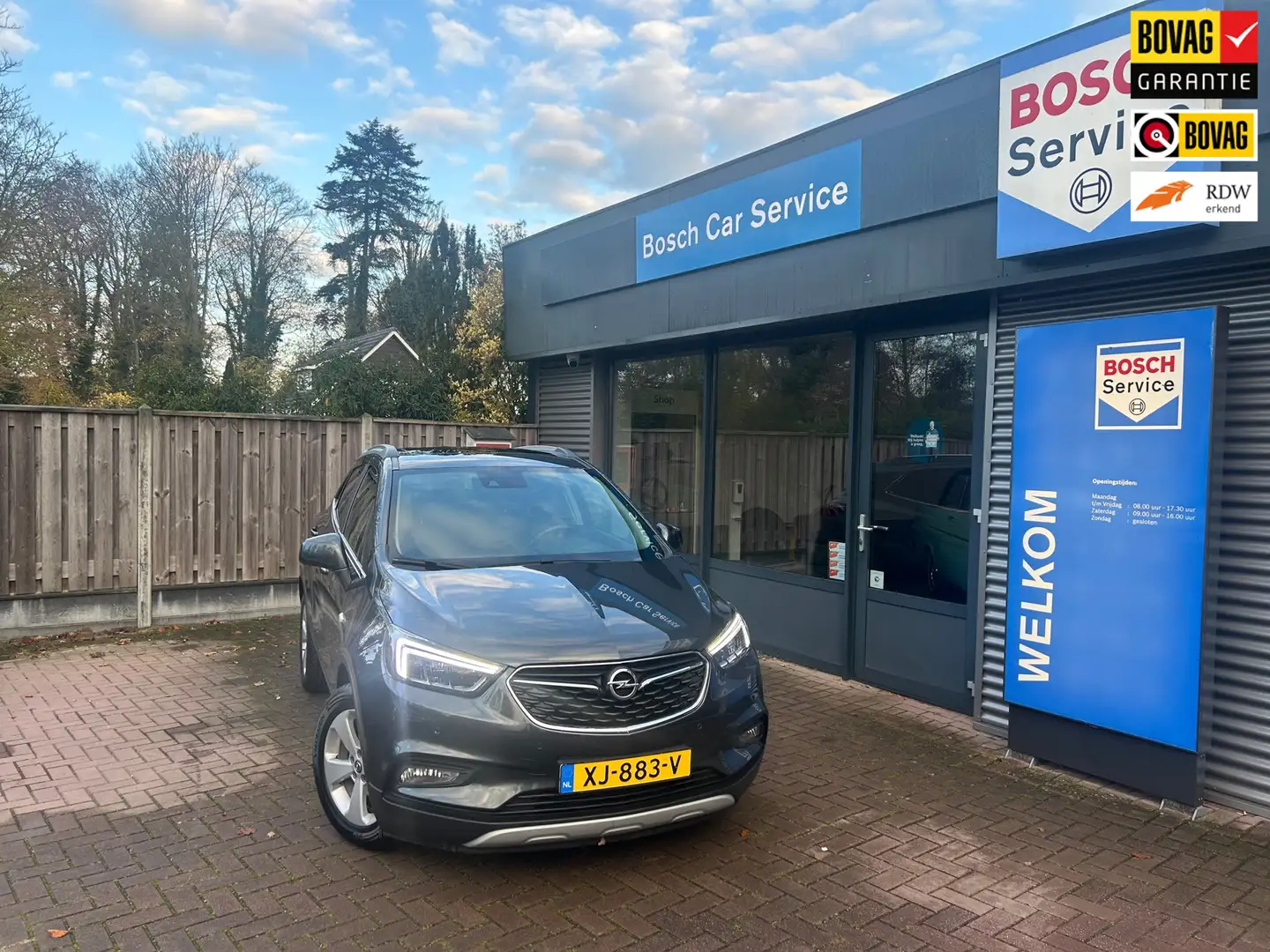 Opel Mokka X INNOVATION 1.4T Trekhaak, Navi, Camera, LM Velgen, Gris - 1