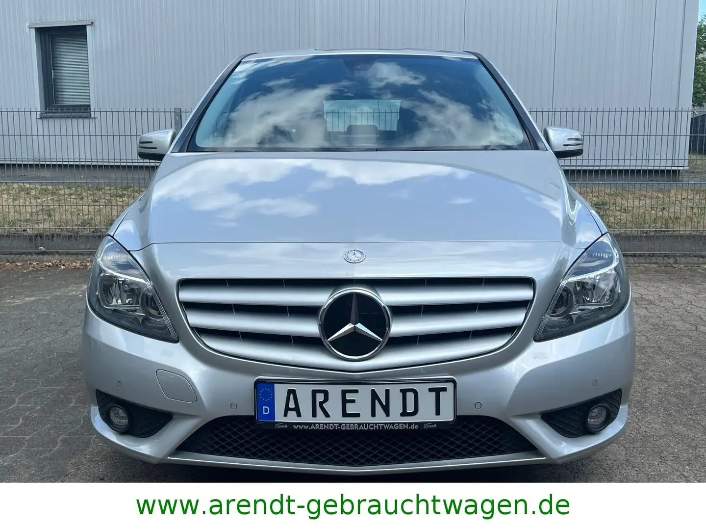Mercedes-Benz B 180 B -Klasse B 180 CDI*SHZ/PDC/KLIMA* Silber - 2