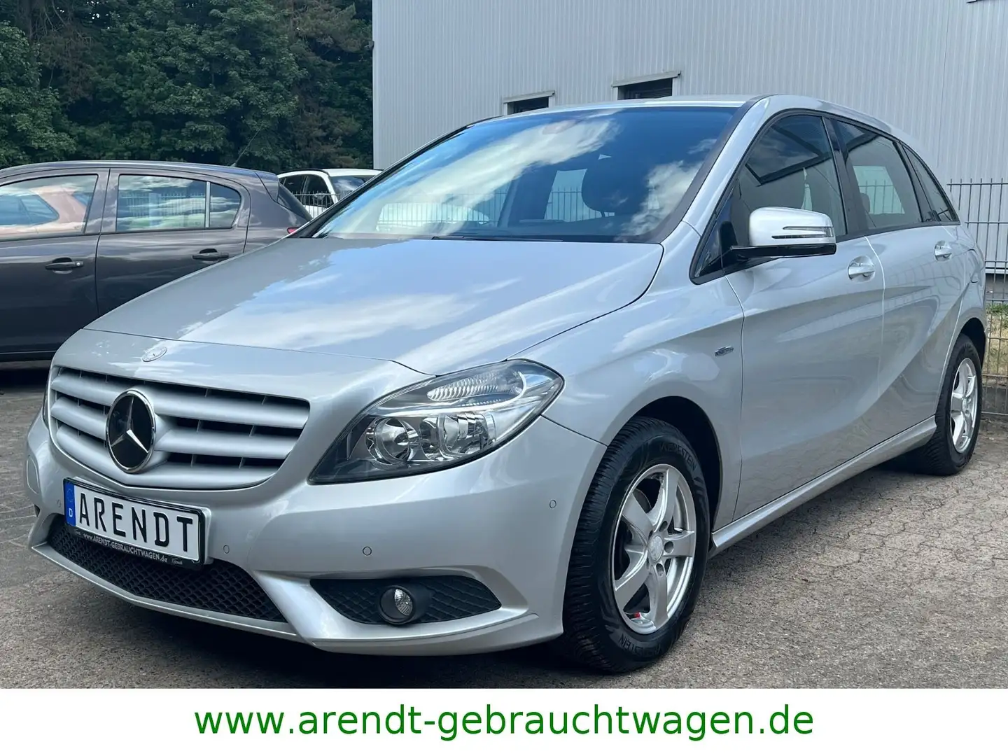 Mercedes-Benz B 180 B -Klasse B 180 CDI*SHZ/PDC/KLIMA* Silber - 1