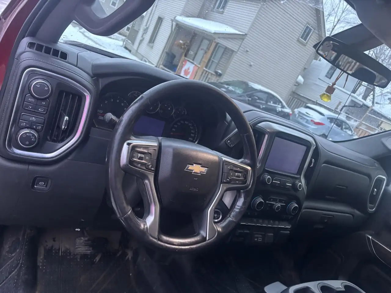 Chevrolet Silverado 1500 снимка Chevrolet Silverado 1500