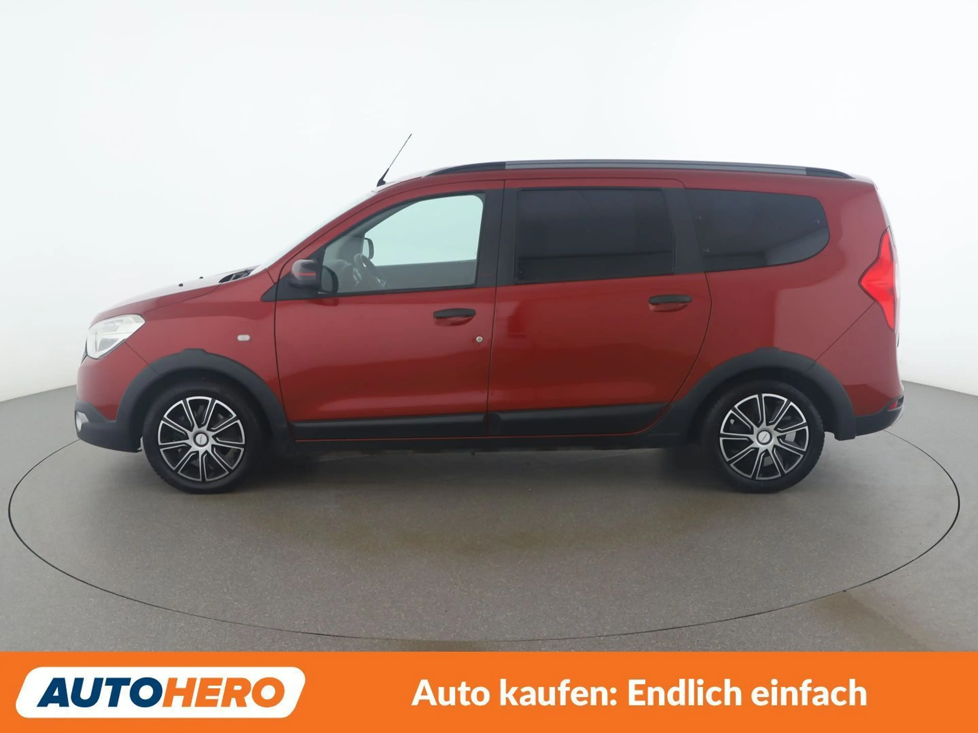 Dacia Lodgy 1.5 Blue dCi Stepway Charisma — photo 3