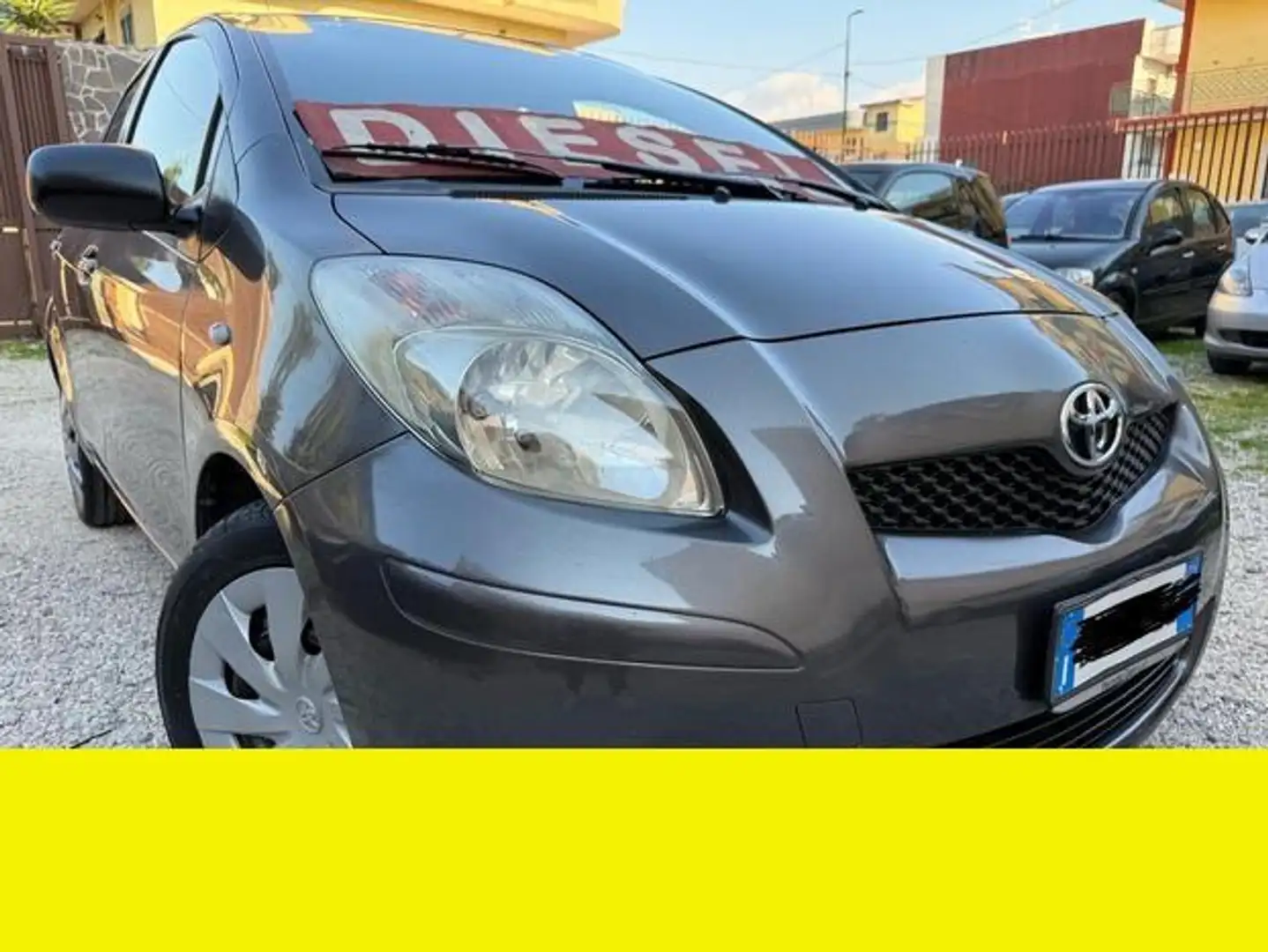 Toyota Yaris - 1