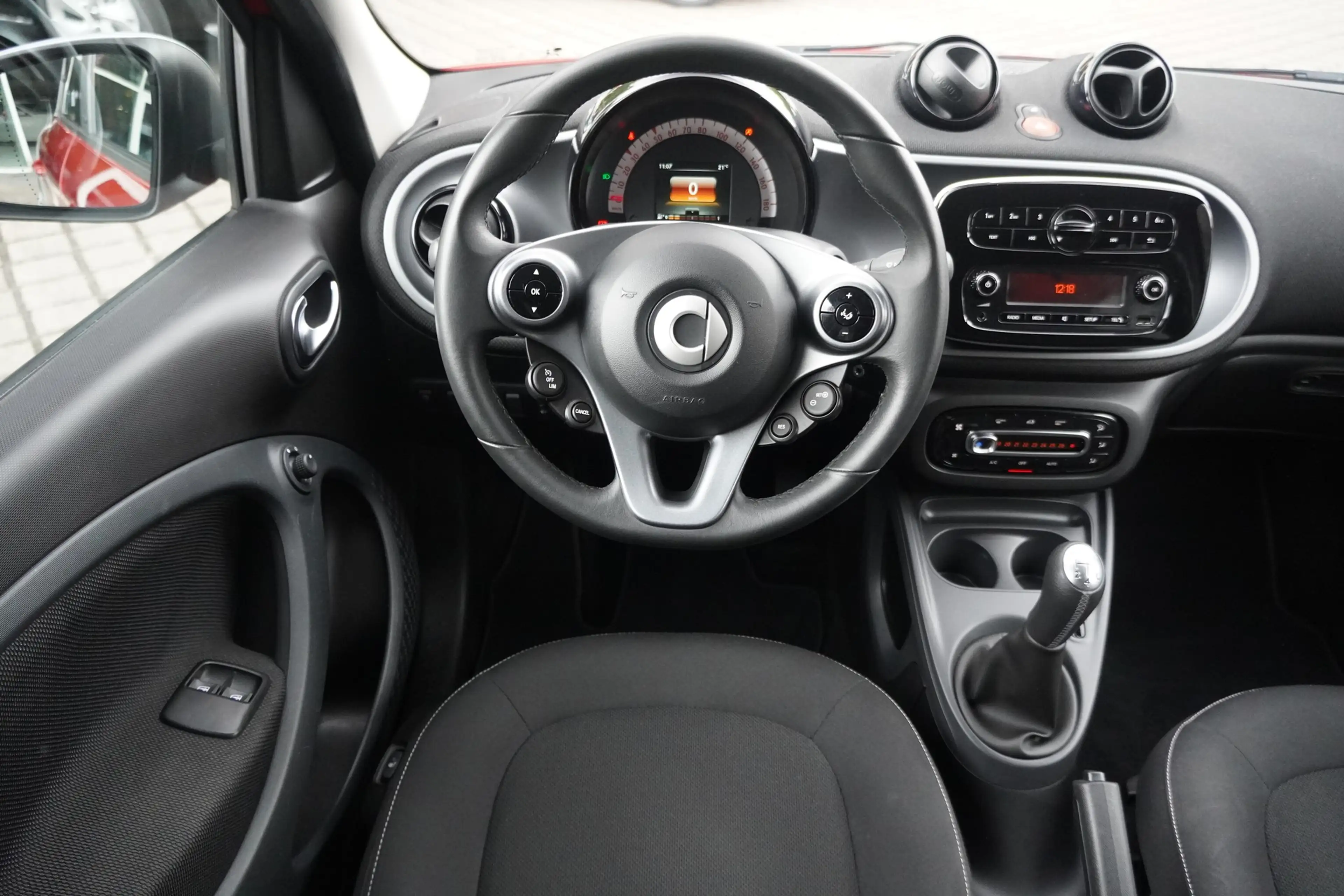 smart forFour forfour 1.0 Passion Sitzheizung Klima USB — photo 14