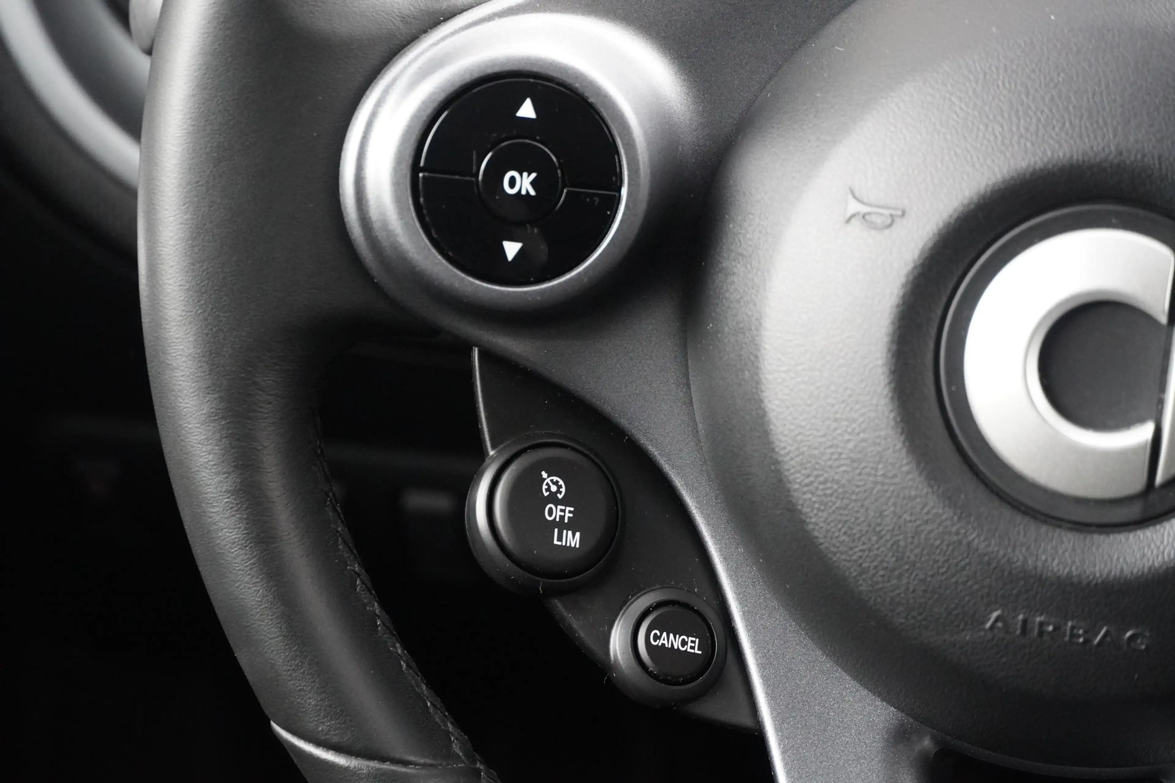 smart forFour forfour 1.0 Passion Sitzheizung Klima USB — photo 15