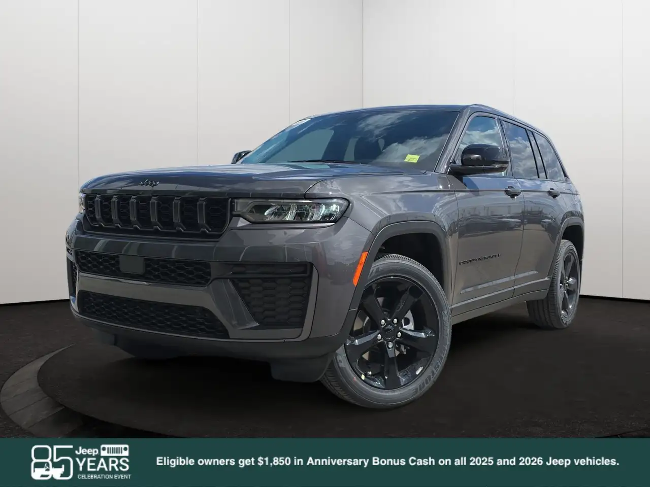 Jeep Grand Cherokee снимка Jeep Grand Cherokee