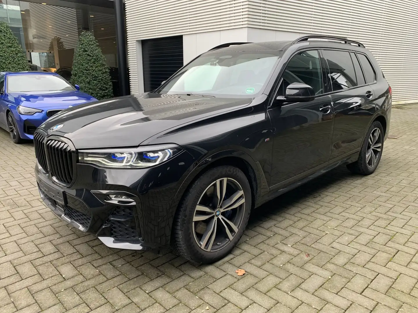 BMW X7 M50d Noir - 1