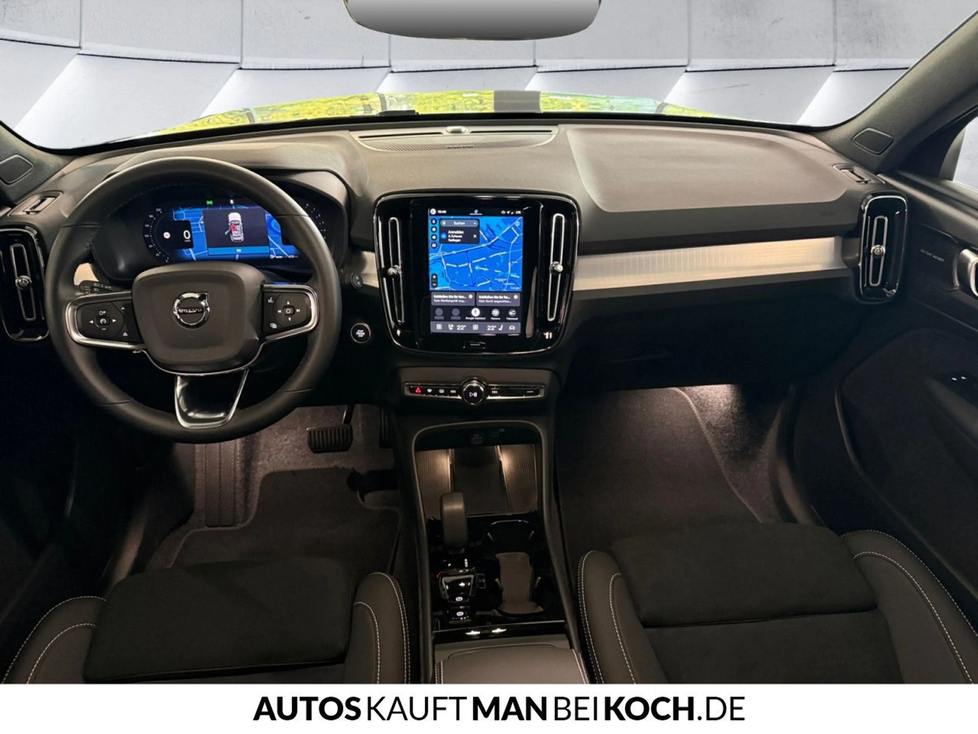 Volvo XC40 B3 Plus Dark ACC BLIS LED H/K 360° Notrad SHZ — photo 9