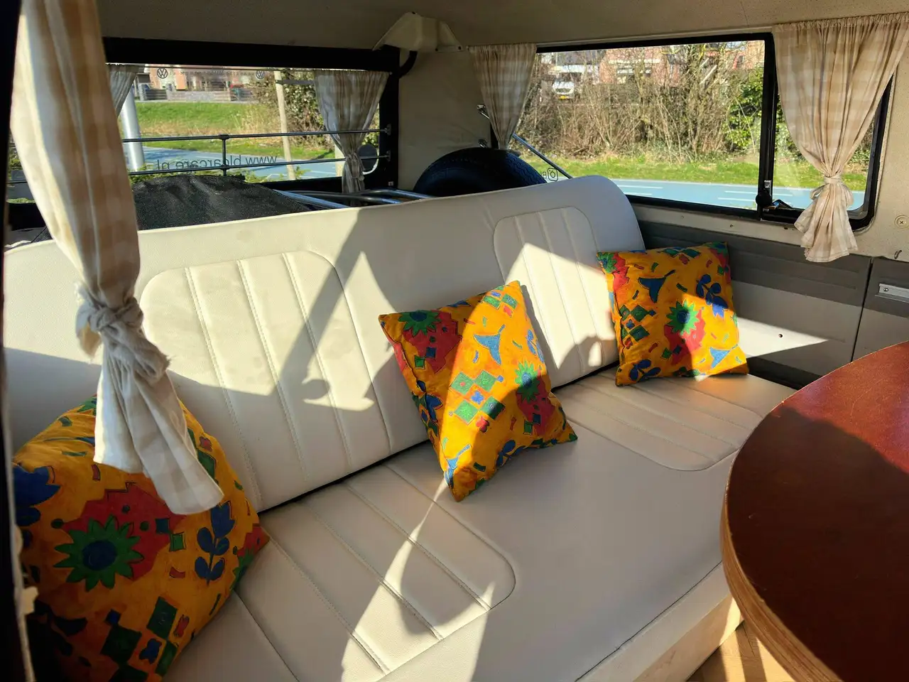 Volkswagen T2 Deluxe, foto 7
