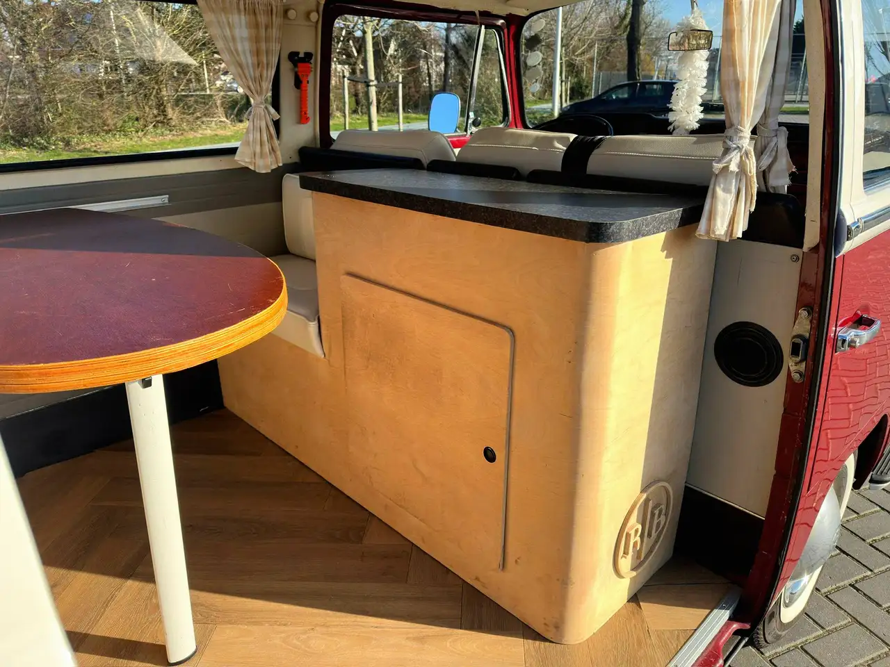 Volkswagen T2 Deluxe, foto 5