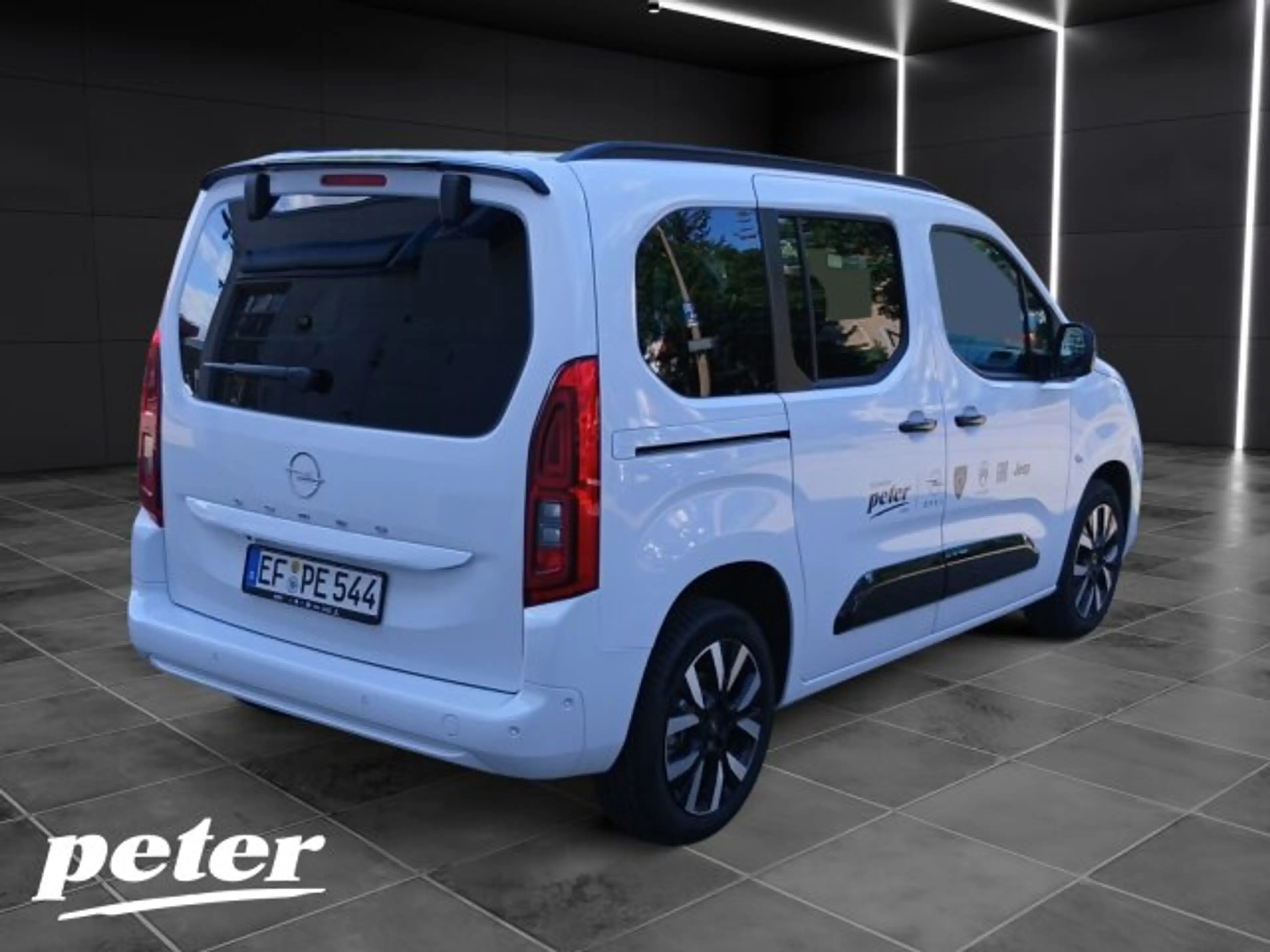 Opel Combo Life Combo 1.5 D GS — photo 4
