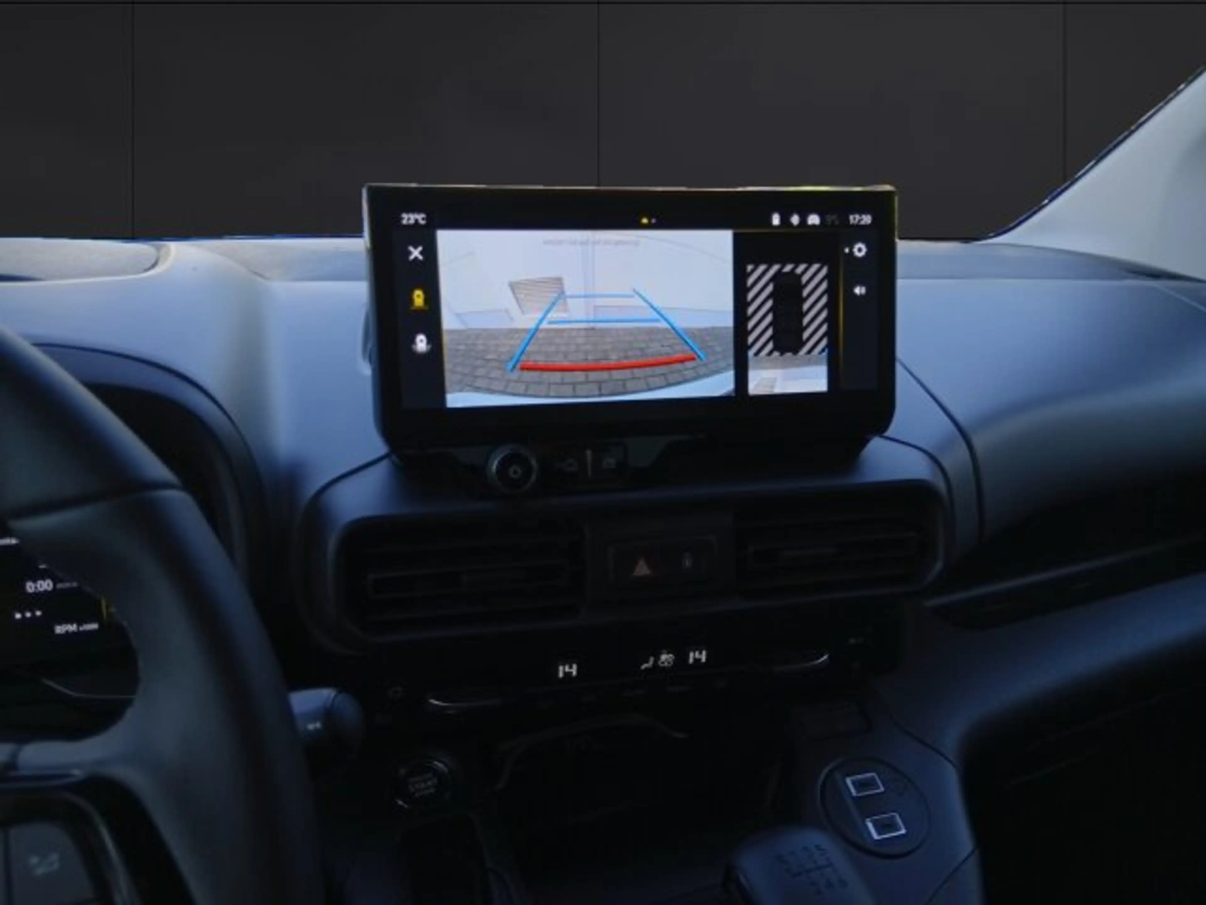 Opel Combo Life Combo 1.5 D GS — photo 12