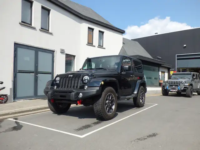 Jeep Wrangler Wrangler 2.8 CRD Black Edition DPF**75000km**