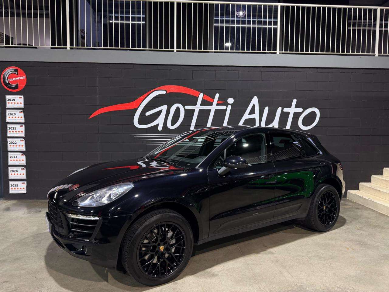 Porsche Macan 3.0 V6 CARVERTICAL DISPONIBILE TOTAL BLACK