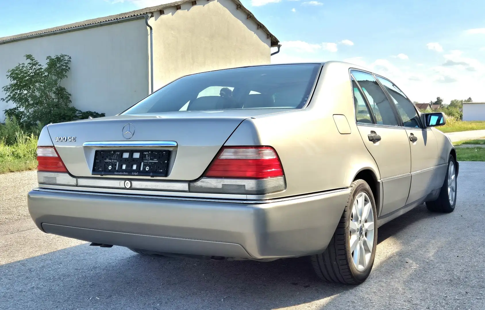 Mercedes-Benz S 320 S 300 SE*Neues Pickerl 8/27*sehr gepflegt* Beige - 1