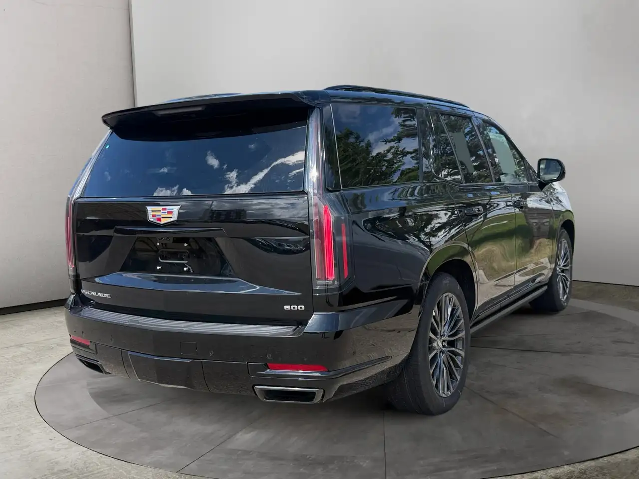 Cadillac Escalade снимка Cadillac Escalade