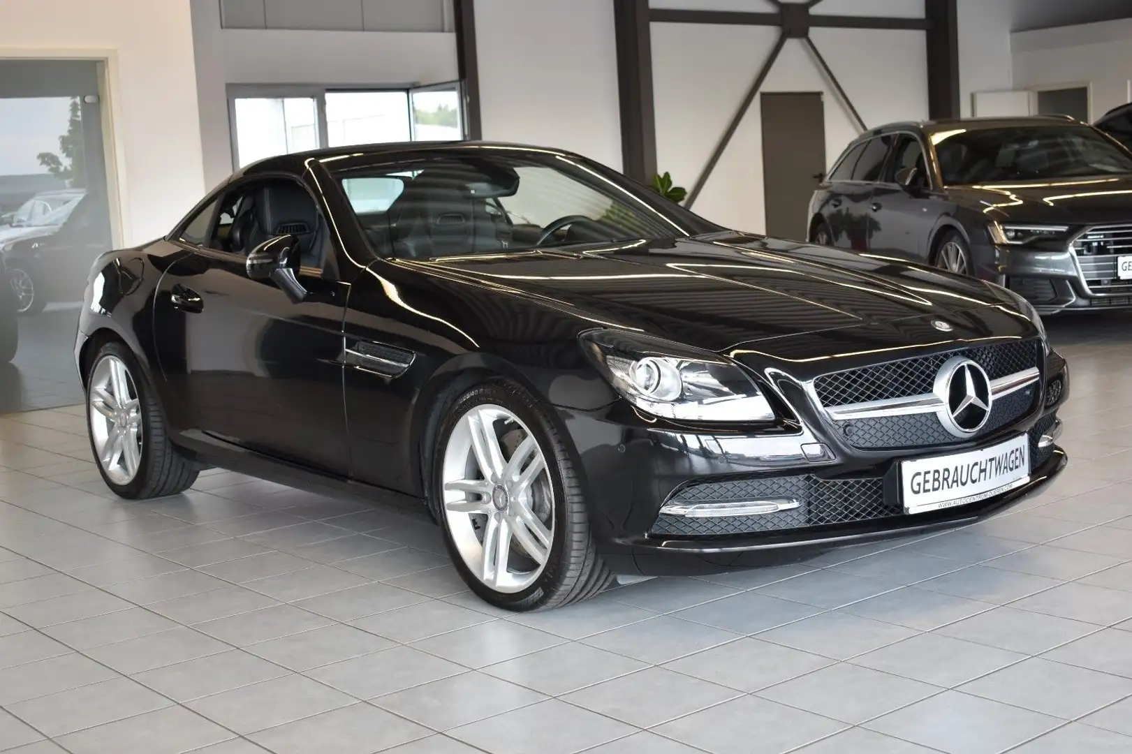 Mercedes-Benz SLK 200 AUT. SPORT/LEDER/PANO/NAVI/AIRSCARF/PDC Schwarz - 2