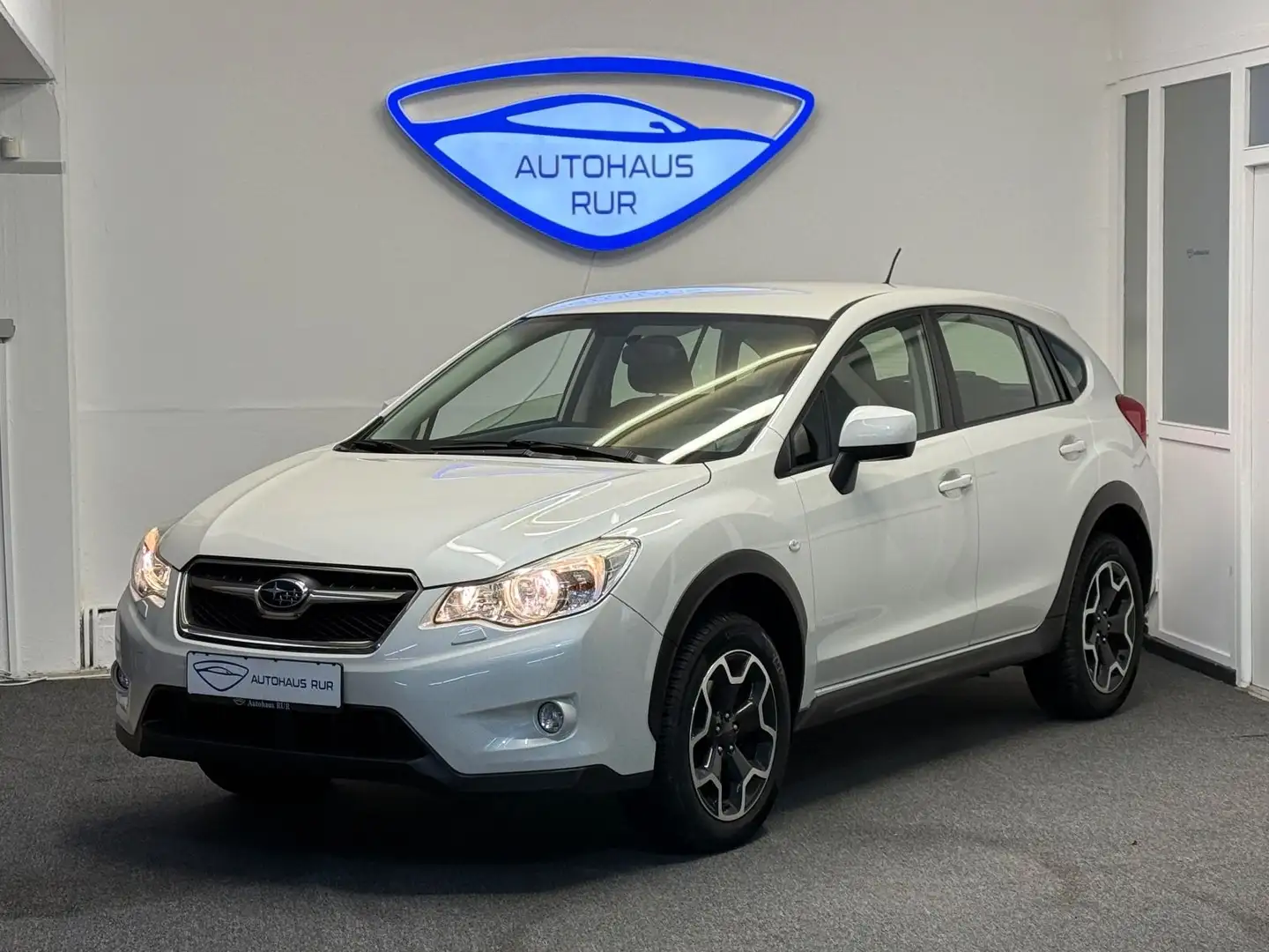 Subaru XV Comfort 4X4/Automatik/Sitzheizung/Parkhilfe Weiß - 1
