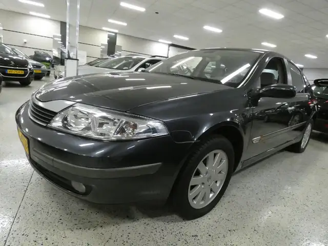 Renault Laguna 1.9 DCI 120pk Youngtimer Leder ECC-Climat Cruise L