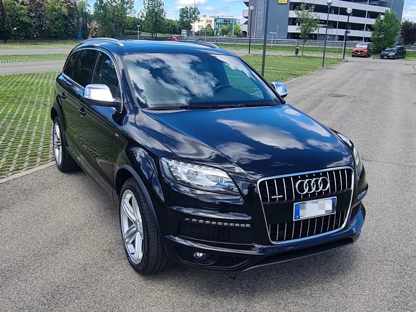 Audi Q7 Nero - 1