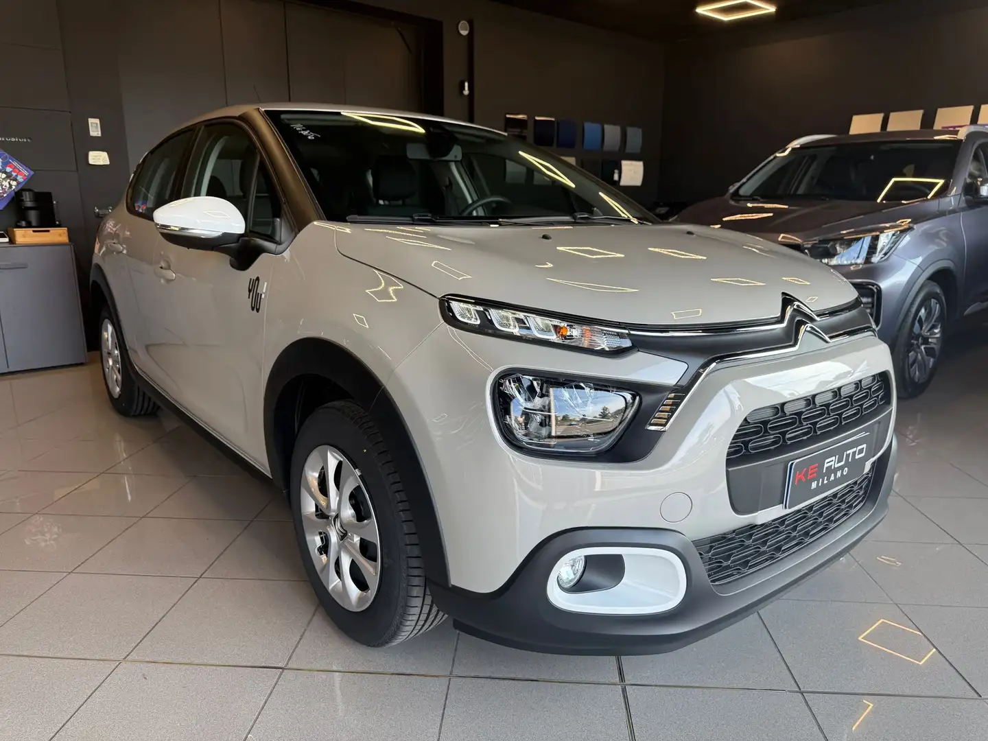 Citroen C3 C3 1.2 puretech You s Бежевий - 1