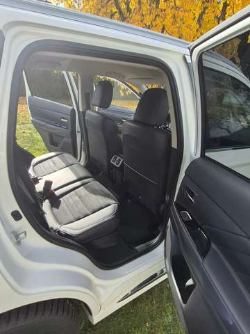 Imagine Mitsubishi Outlander Outlander 2.4 4WD Plug-In Hybrid Plus