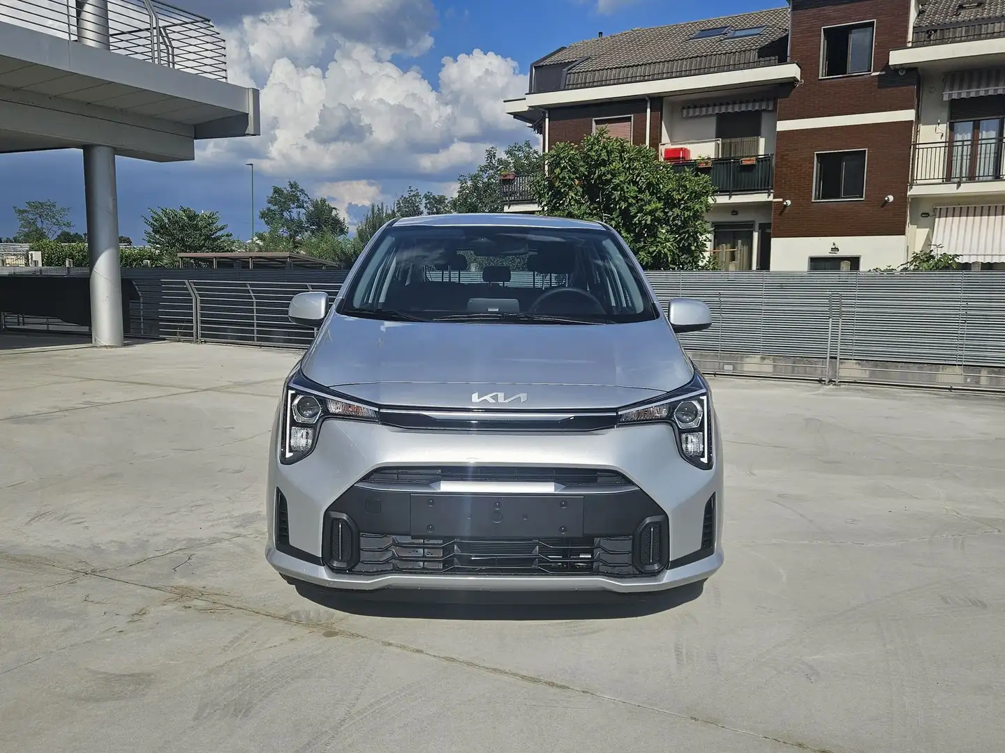 Kia Picanto 1.0 12V 5 porte Urban Metallizzata con BONUS EASY Gris - 2