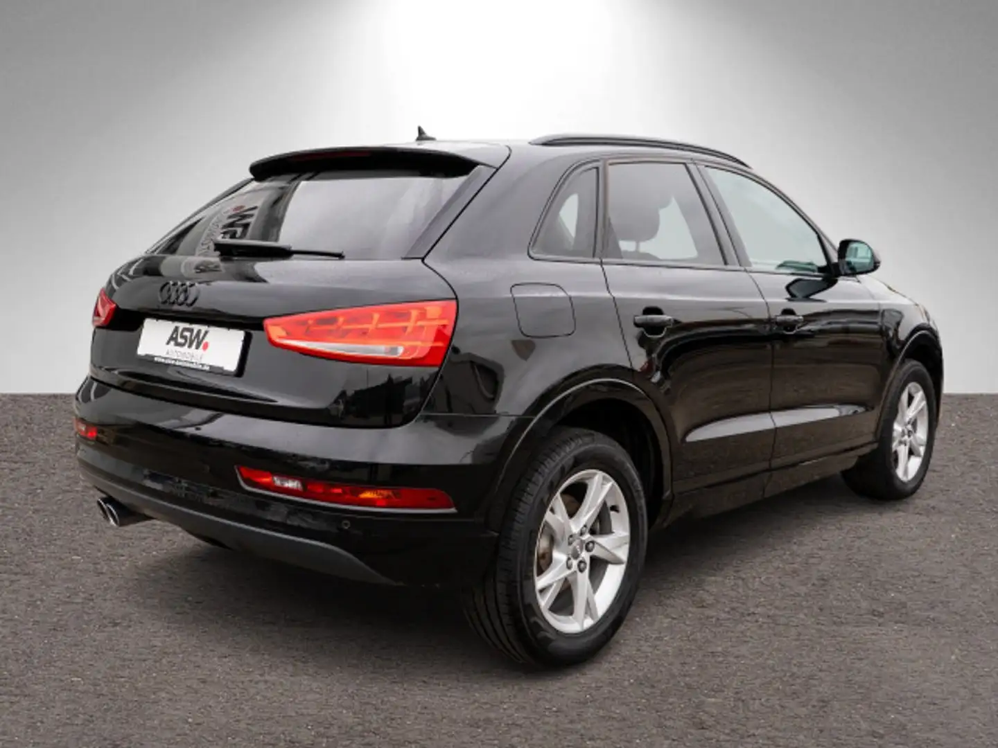 Audi Q3 Sport 2.0TDI quattro Stron Xenon Navi PDC AHK Schwarz - 2