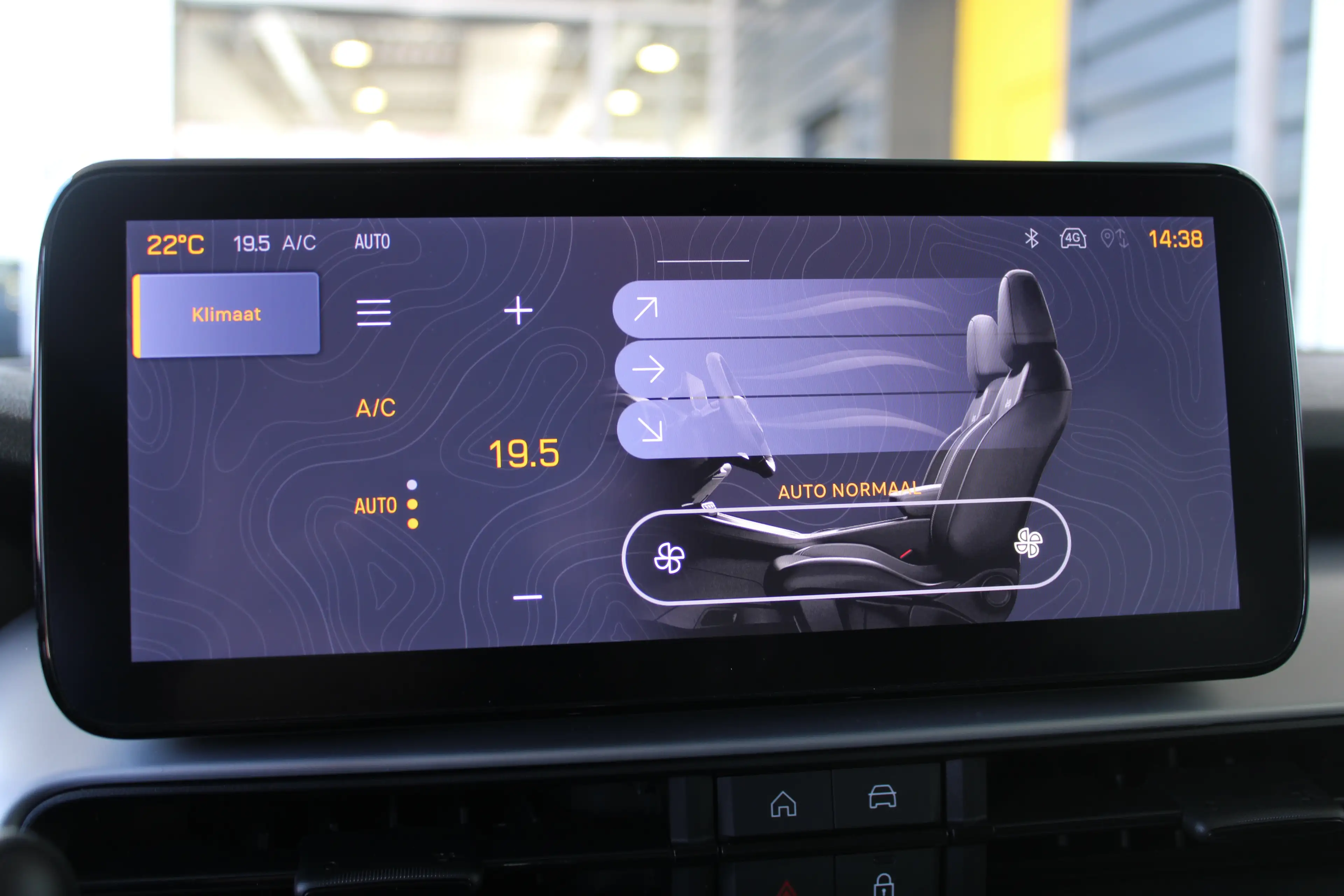 Jeep Avenger 1.2 e-Hybrid Summit | Adaptieve cruise control | 1 — photo 24