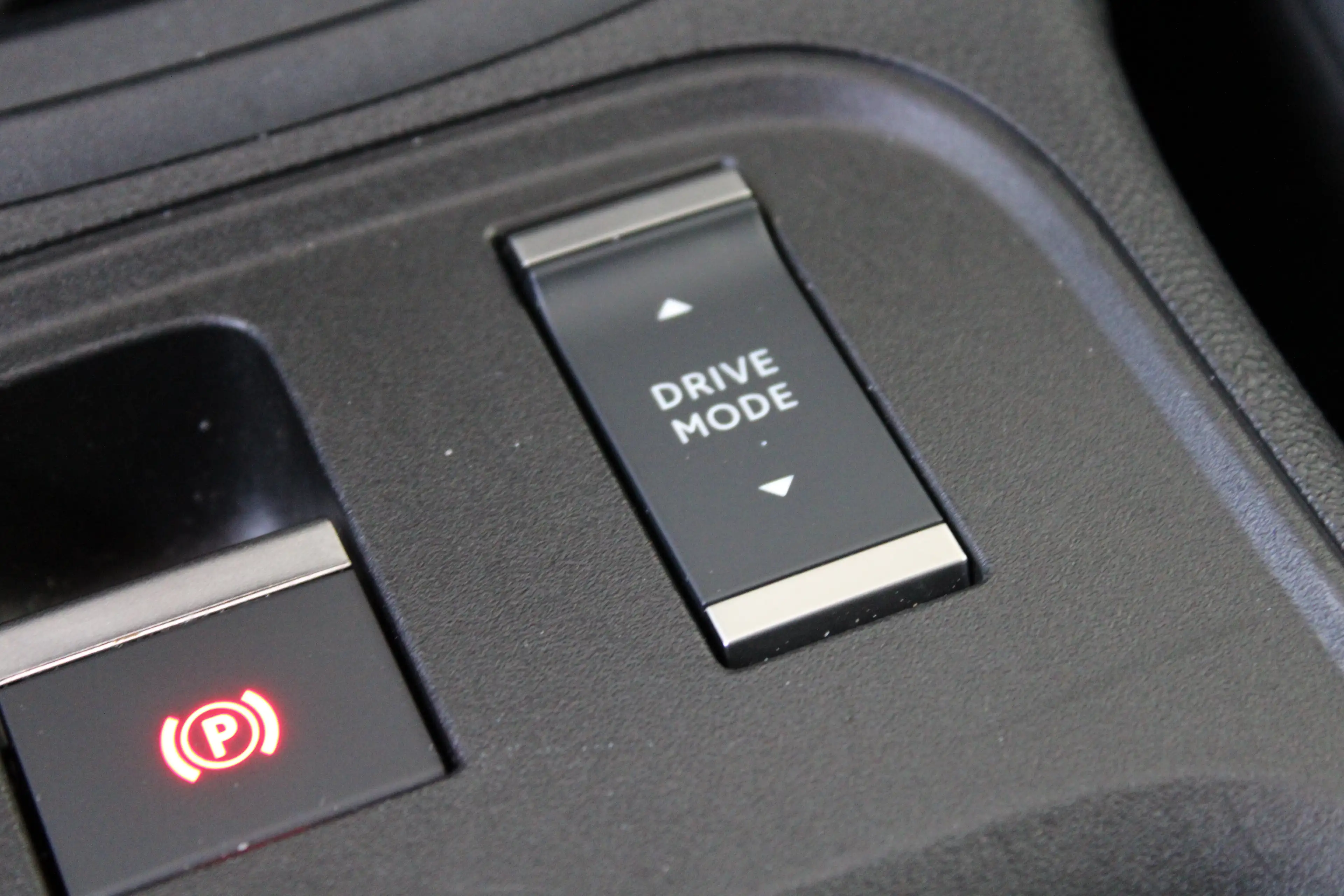 Jeep Avenger 1.2 e-Hybrid Summit | Adaptieve cruise control | 1 — photo 29
