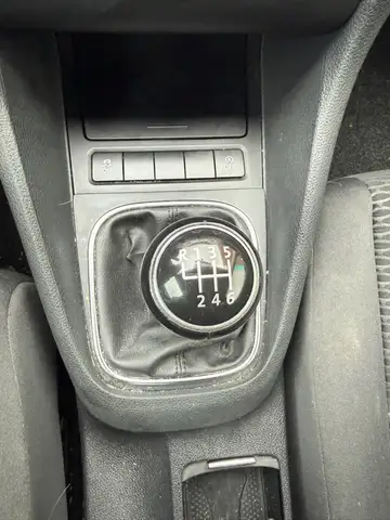 Volkswagen Golf view 18