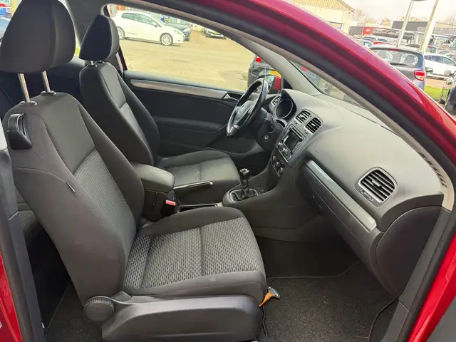 Volkswagen Golf view 17