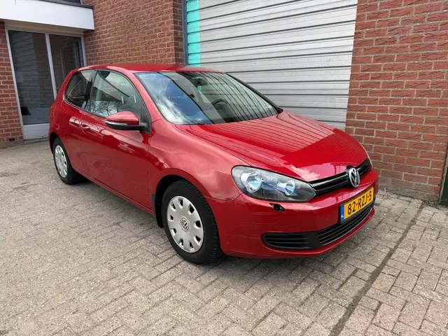 Volkswagen Golf view 2