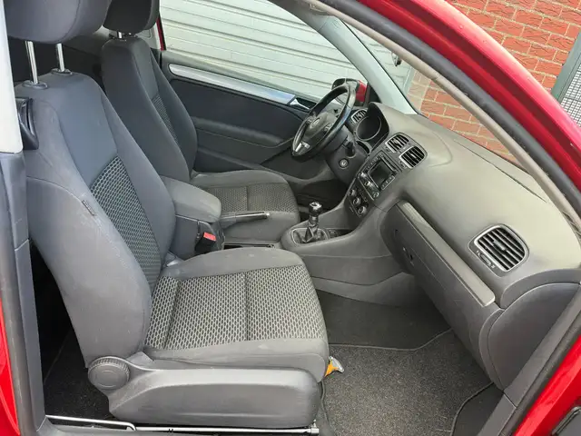 Volkswagen Golf view 25