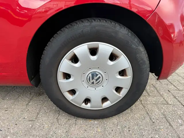 Volkswagen Golf view 21