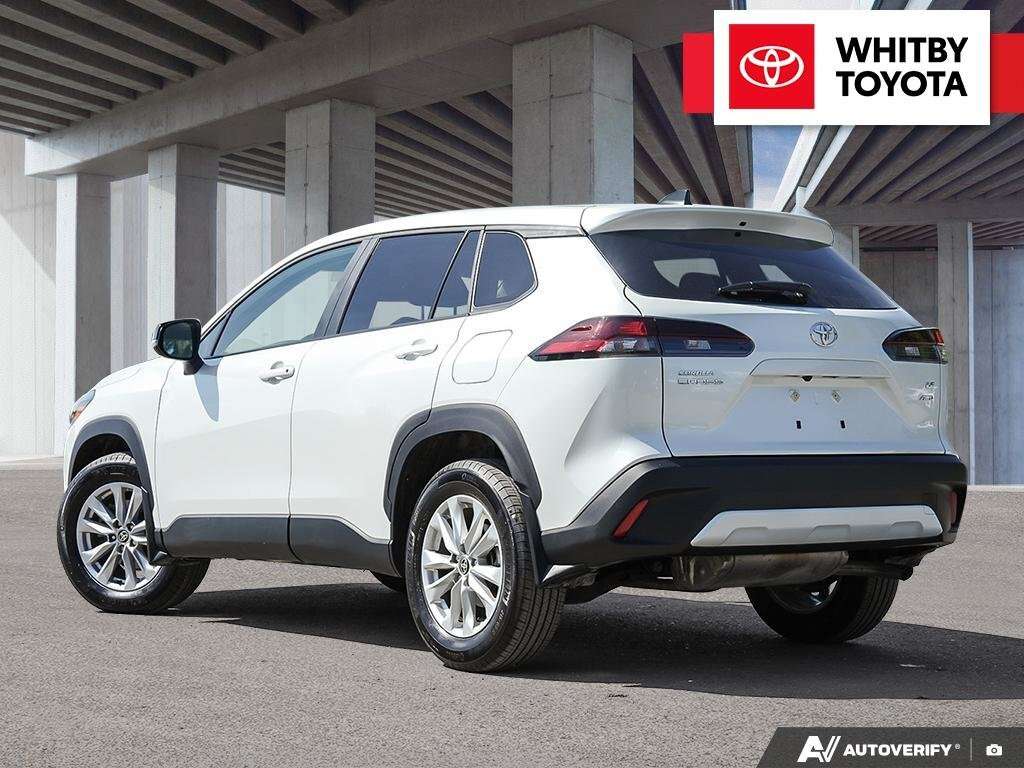 2026 Toyota Corolla Cross LE AWD 2.0L / Clean Car Fax — photo 1