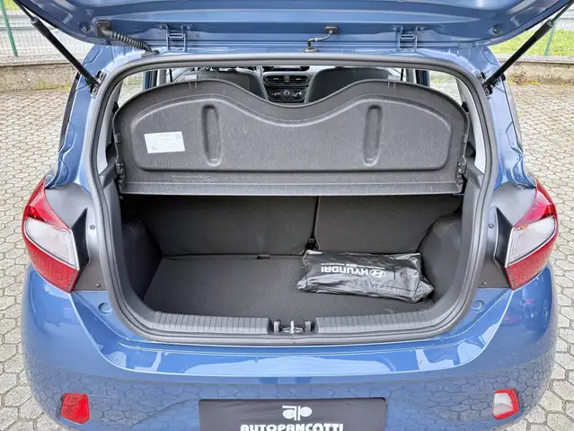 Hyundai i10 view 15