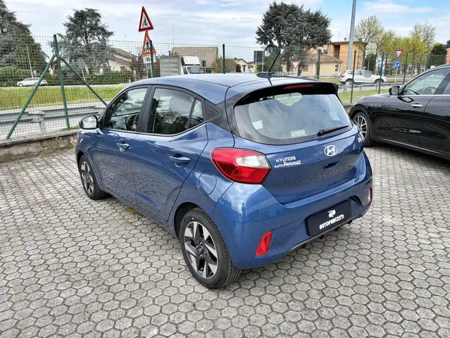 Hyundai i10 view 7