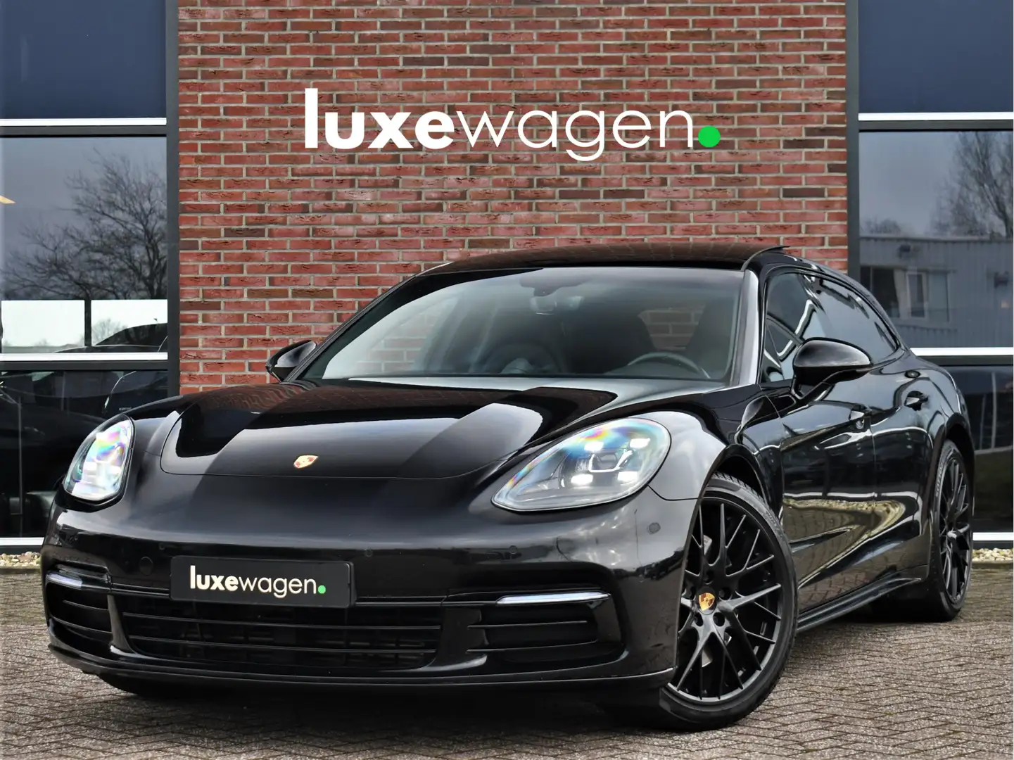 Porsche Panamera Sport Turismo 4 3.0 Pano Chrono Bose Zwart - 1