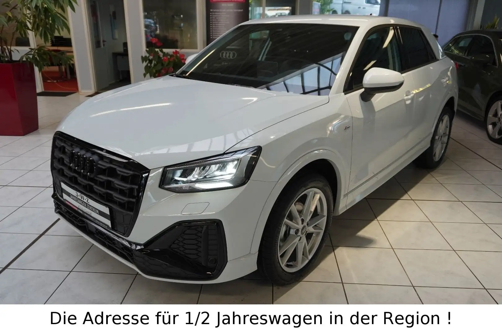 Audi Q2 S-Line35 TFSI S-Tronic*AHK*ACC*OPTIKPAKET*FACELIFT Blanc - 1