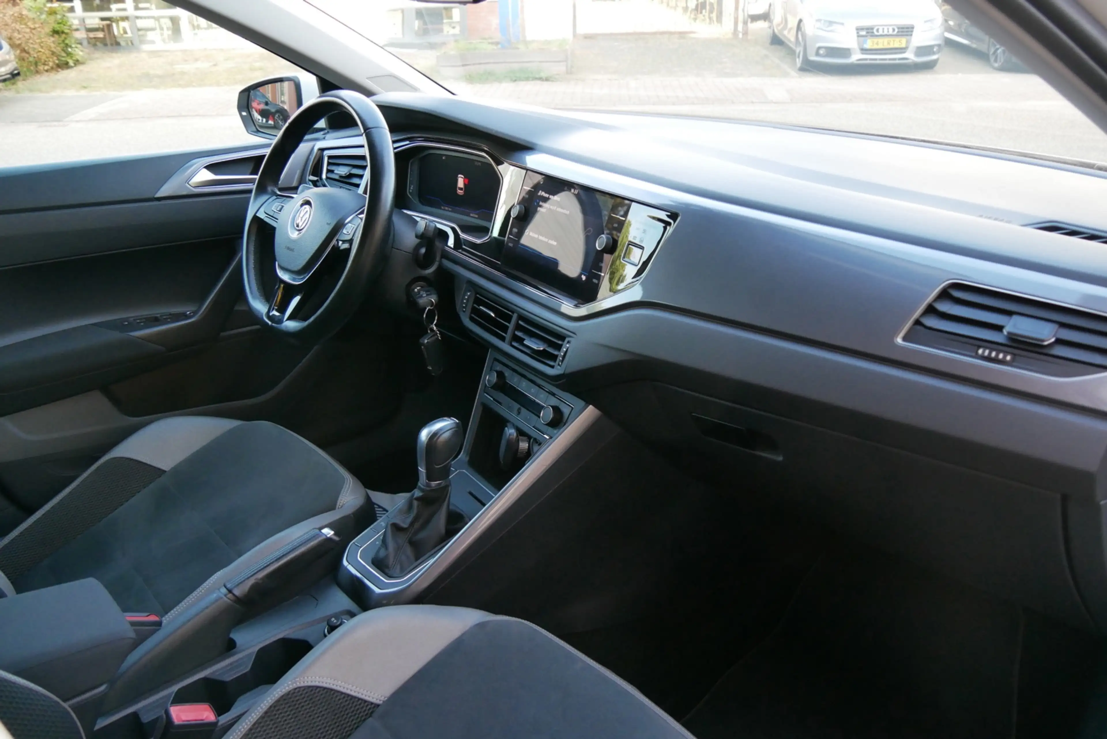 Volkswagen Polo 1.0 TSI Beats.R-line. automaat.led.digitaal dashbo — photo 16
